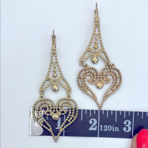 NEW! Francesca’s Elegant Gold Heart Drop Earrings - Picture 8 of 8